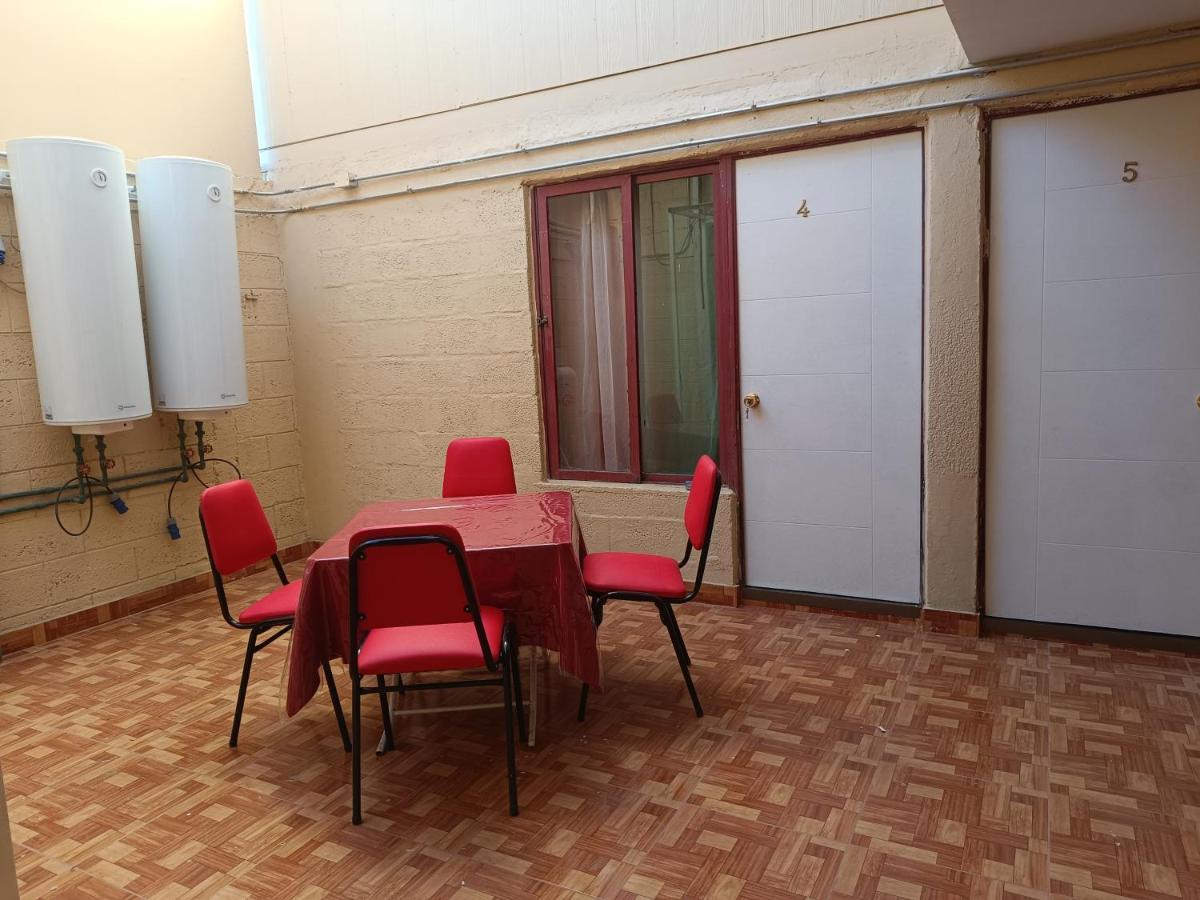 Hostal Ollague, Habitaciones Con Bano Privado Calama Dış mekan fotoğraf